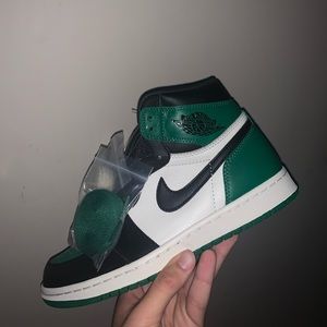 Jordan 1 High Pine Green